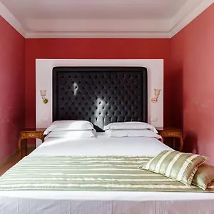 https://41-nazionale-suite-41.it-romehotels.com